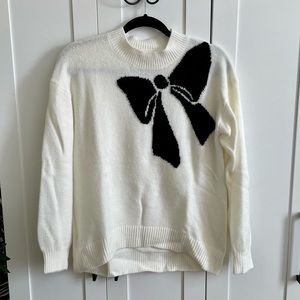 Loft Ivory and Black Bow Oversized Sweater Sz XS
